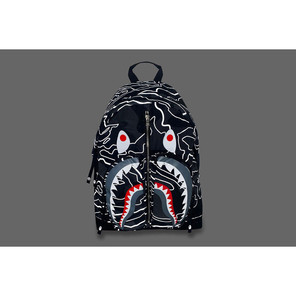LAYERED LINE CAMO SHARK DAYPACK